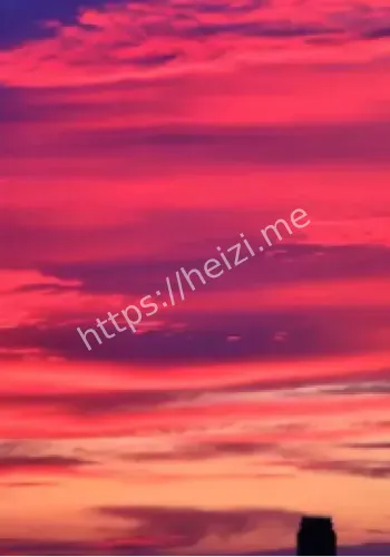 北京秋季金红色朝霞